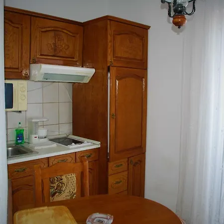 Ugljesic Apartment