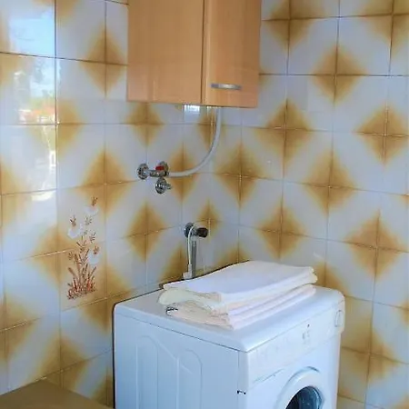 Ugljesic Apartment